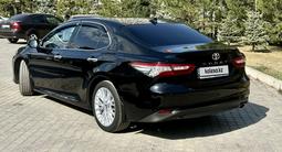 Toyota Camry 2019 года за 13 600 000 тг. в Усть-Каменогорск – фото 3