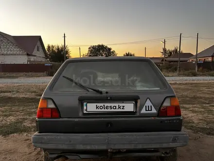 Volkswagen Golf 1990 года за 400 000 тг. в Актобе – фото 2