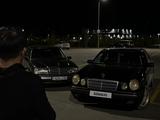Mercedes-Benz E 320 1999 года за 3 500 000 тг. в Актобе – фото 3