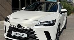 Lexus RX 350 2023 годаүшін30 100 000 тг. в Алматы