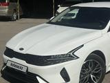 Kia K5 2021 года за 12 000 000 тг. в Алматы – фото 3