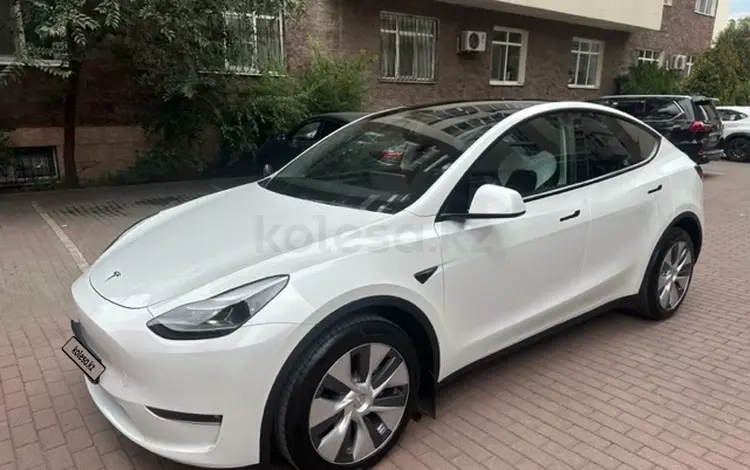 Tesla Model Y 2023 годаfor28 000 000 тг. в Алматы