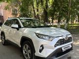 Toyota RAV4 2021 годаүшін15 300 000 тг. в Усть-Каменогорск – фото 2