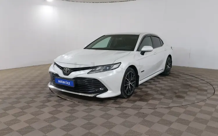 Toyota Camry 2020 года за 13 290 000 тг. в Шымкент