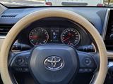 Toyota RAV4 2022 года за 18 500 000 тг. в Уральск – фото 4