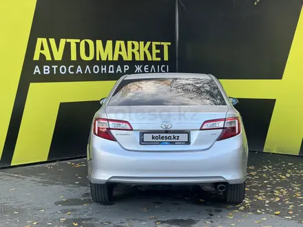 Toyota Camry 2013 года за 7 300 000 тг. в Семей – фото 5