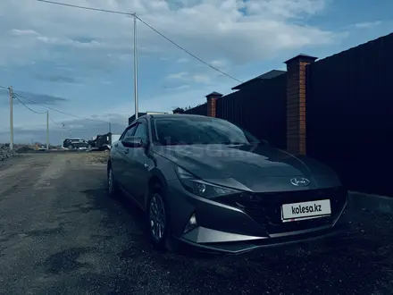 Hyundai Elantra 2021 года за 9 100 000 тг. в Караганда