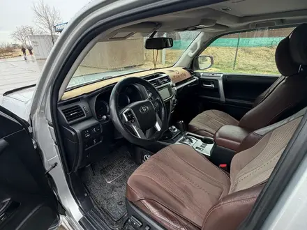Toyota 4Runner 2017 года за 14 200 000 тг. в Актау – фото 11