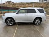 Toyota 4Runner 2017 годаүшін14 200 000 тг. в Актау – фото 5