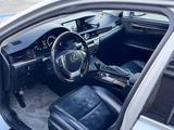 Lexus ES 300h 2014 года за 8 000 000 тг. в Атырау – фото 5