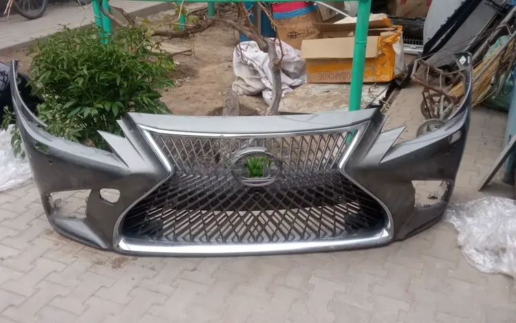 Бампер передний на Лексус за 1 000 тг. в Астана