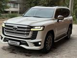 Toyota Land Cruiser 2022 года за 45 000 000 тг. в Уральск