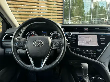 Toyota Camry 2019 года за 10 250 000 тг. в Астана – фото 9