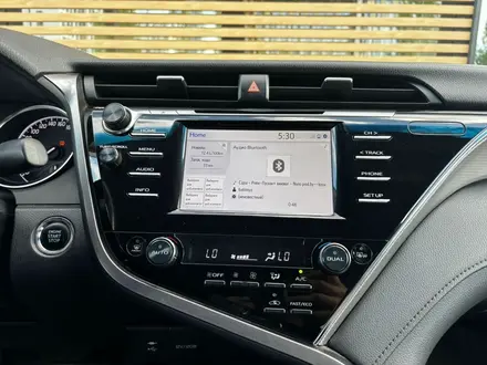 Toyota Camry 2019 года за 10 250 000 тг. в Астана – фото 15
