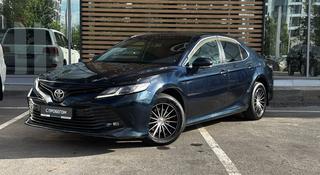 Toyota Camry 2019 года за 10 250 000 тг. в Астана