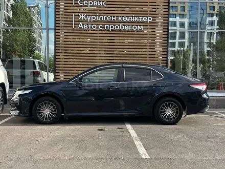 Toyota Camry 2019 года за 10 250 000 тг. в Астана – фото 3