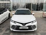 Toyota Camry 2018 года за 16 000 000 тг. в Алматы – фото 2