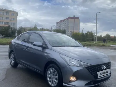 Hyundai Accent 2020 года за 7 950 000 тг. в Петропавловск – фото 2