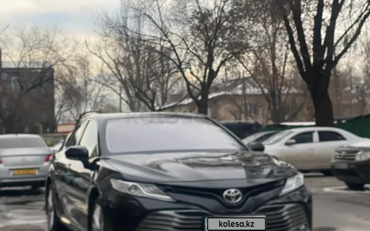 Toyota Camry 2018 годаfor13 400 000 тг. в Алматы