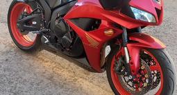 Honda  CBR 600RR 2008 года за 3 000 000 тг. в Астана