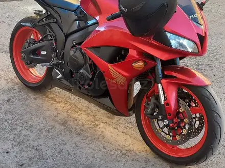 Honda  CBR 600RR 2008 года за 3 000 000 тг. в Астана