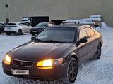 Toyota Camry 2001 года за 3 800 000 тг. в Астана – фото 2