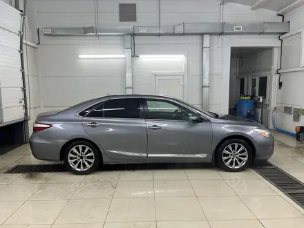 Toyota Camry 2016 года за 5 900 000 тг. в Уральск – фото 3