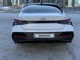 Hyundai Elantra 2023 годаfor8 600 000 тг. в Астана – фото 5