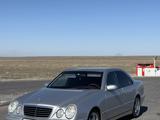 Mercedes-Benz E 320 2001 годаfor6 000 000 тг. в Кызылорда – фото 4