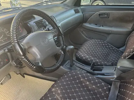 Toyota Camry 2001 года за 3 300 000 тг. в Жанаозен – фото 6