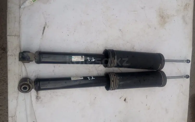 Задний амортизатор за 50 000 тг. в Алматы