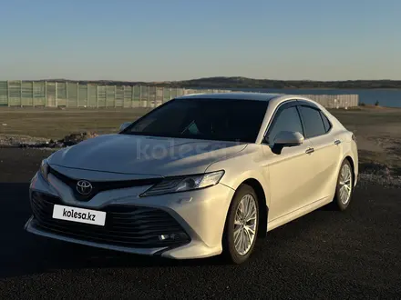 Toyota Camry 2019 года за 16 900 000 тг. в Усть-Каменогорск – фото 5