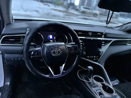 Toyota Camry 2019 года за 16 900 000 тг. в Усть-Каменогорск – фото 2