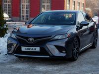 Toyota Camry 2020 годаfor12 850 000 тг. в Алматы