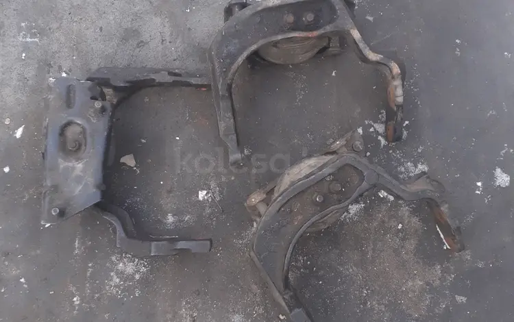 Подушки кронштейн натяжитель ролик шкивы из Германии за 7 000 тг. в Алматы