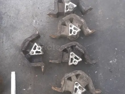 Подушки кронштейн натяжитель ролик шкивы из Германии за 7 000 тг. в Алматы – фото 4