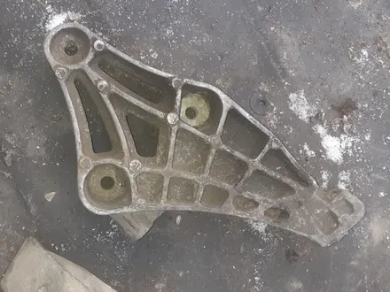 Подушки кронштейн натяжитель ролик шкивы из Германии за 7 000 тг. в Алматы – фото 22