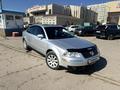 Volkswagen Passat 2002 годаfor2 850 000 тг. в Астана – фото 2