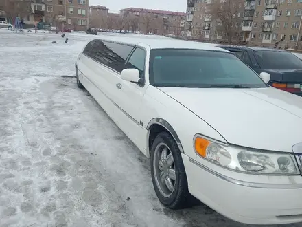 Lincoln Town Car 1999 года за 3 000 000 тг. в Караганда – фото 4