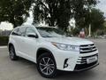 Toyota Highlander 2017 года за 20 000 000 тг. в Уральск