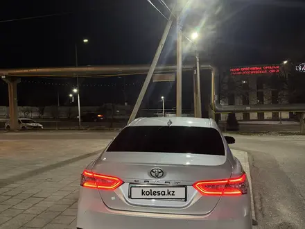 Toyota Camry 2021 года за 14 700 000 тг. в Шымкент – фото 6