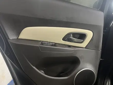Chevrolet Cruze 2012 года за 3 600 000 тг. в Петропавловск – фото 5