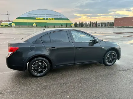 Chevrolet Cruze 2010 года за 3 600 000 тг. в Костанай – фото 3