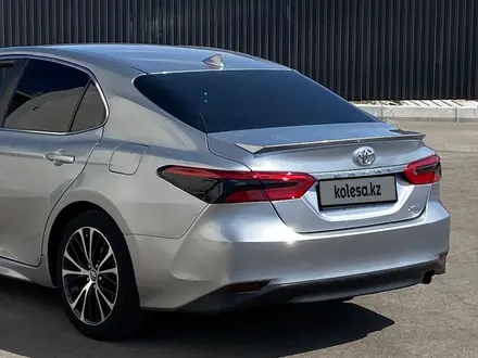 Toyota Camry 2018 года за 10 800 000 тг. в Актау – фото 4