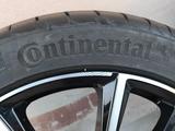 Летние шины continental 245/45* R 20 в сборе с дисками 8*20/5*108 за 350 000 тг. в Петропавловск – фото 3
