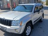 Jeep Grand Cherokee 2005 года за 8 000 000 тг. в Шымкент – фото 2