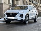 Hyundai Santa Fe 2020 годаүшін12 200 000 тг. в Атырау