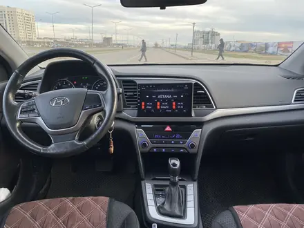 Hyundai Elantra 2018 года за 8 000 000 тг. в Астана – фото 6