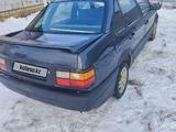 Volkswagen Passat 1989 годаfor800 000 тг. в Актобе – фото 3