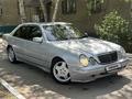 Mercedes-Benz E 280 2001 года за 3 290 000 тг. в Караганда – фото 2